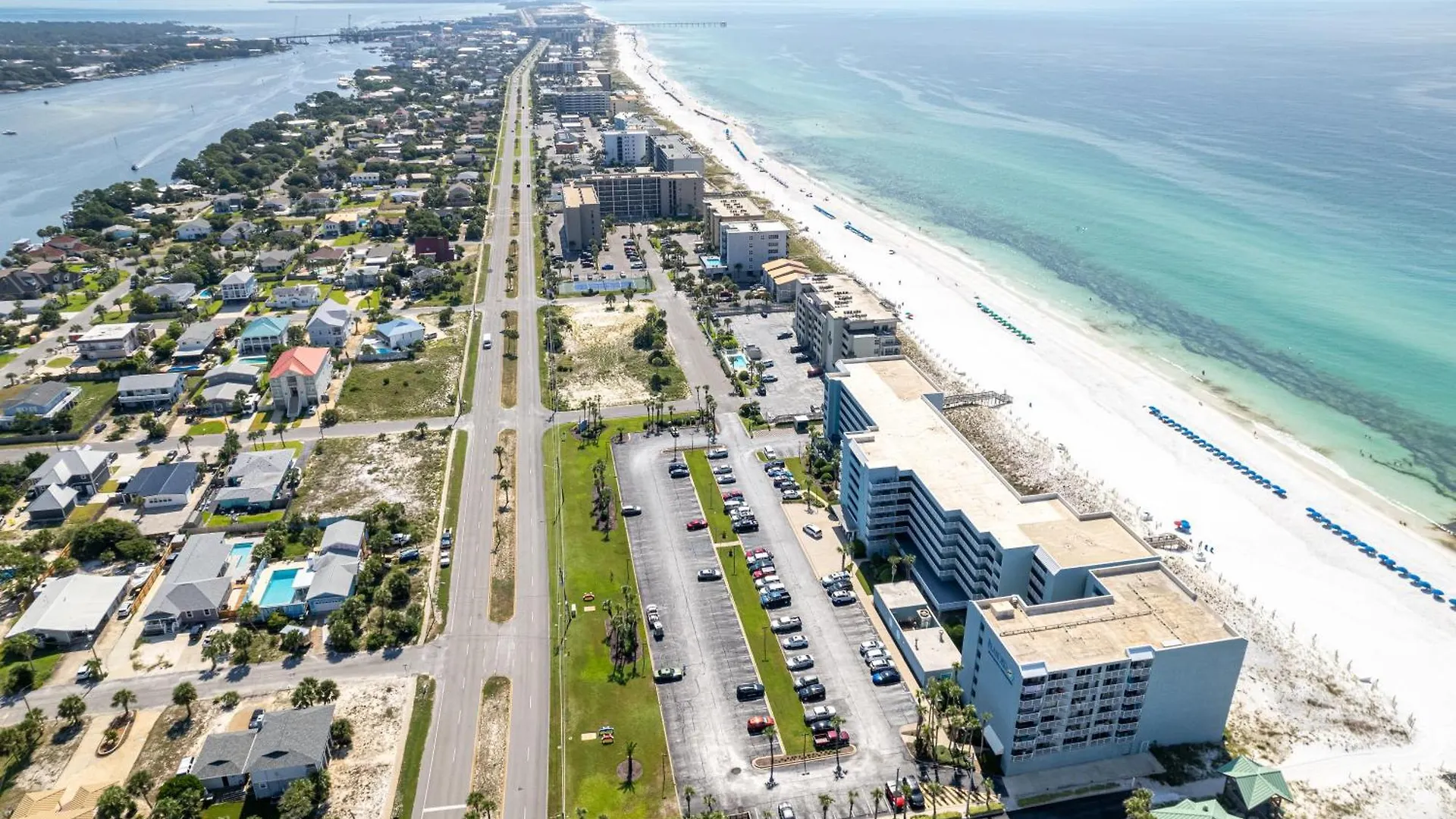 Apartment Oceania 106- By Holiday Isle Properties Destin
